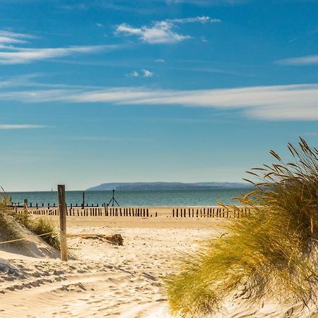 Absolute Beachfront With Decked Garden Oasis And Views Bognor Regis Luaran gambar