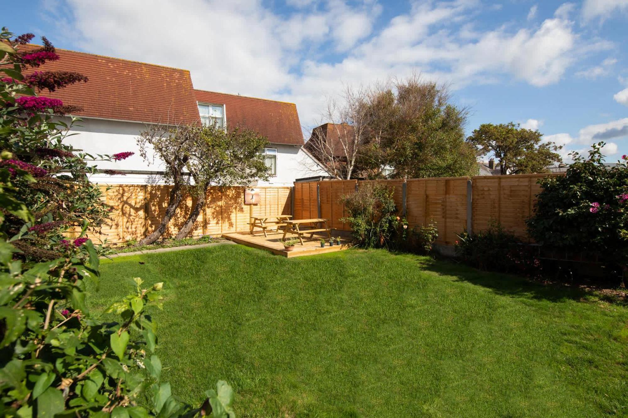 Absolute Beachfront With Decked Garden Oasis And Views Bognor Regis Luaran gambar